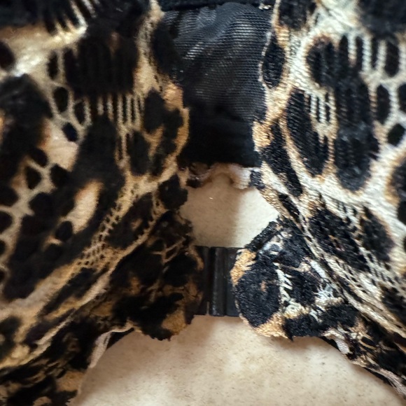 PINK Victoria’s Secret leopard push-up bra - Picture 2 of 4